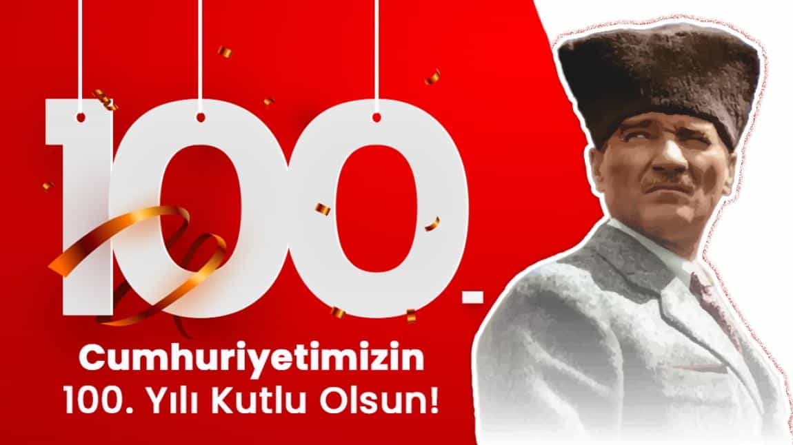 Neslihan Aksoy ve Sınıfı 10-A Cumhuriyetimizin 100. Yılı İçin Mozaik Atatürk Portresi Hazırladı